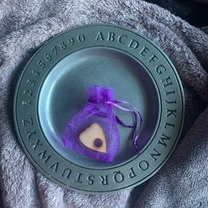 Ouija plate/ Talking plate w/ Planchette Halloween